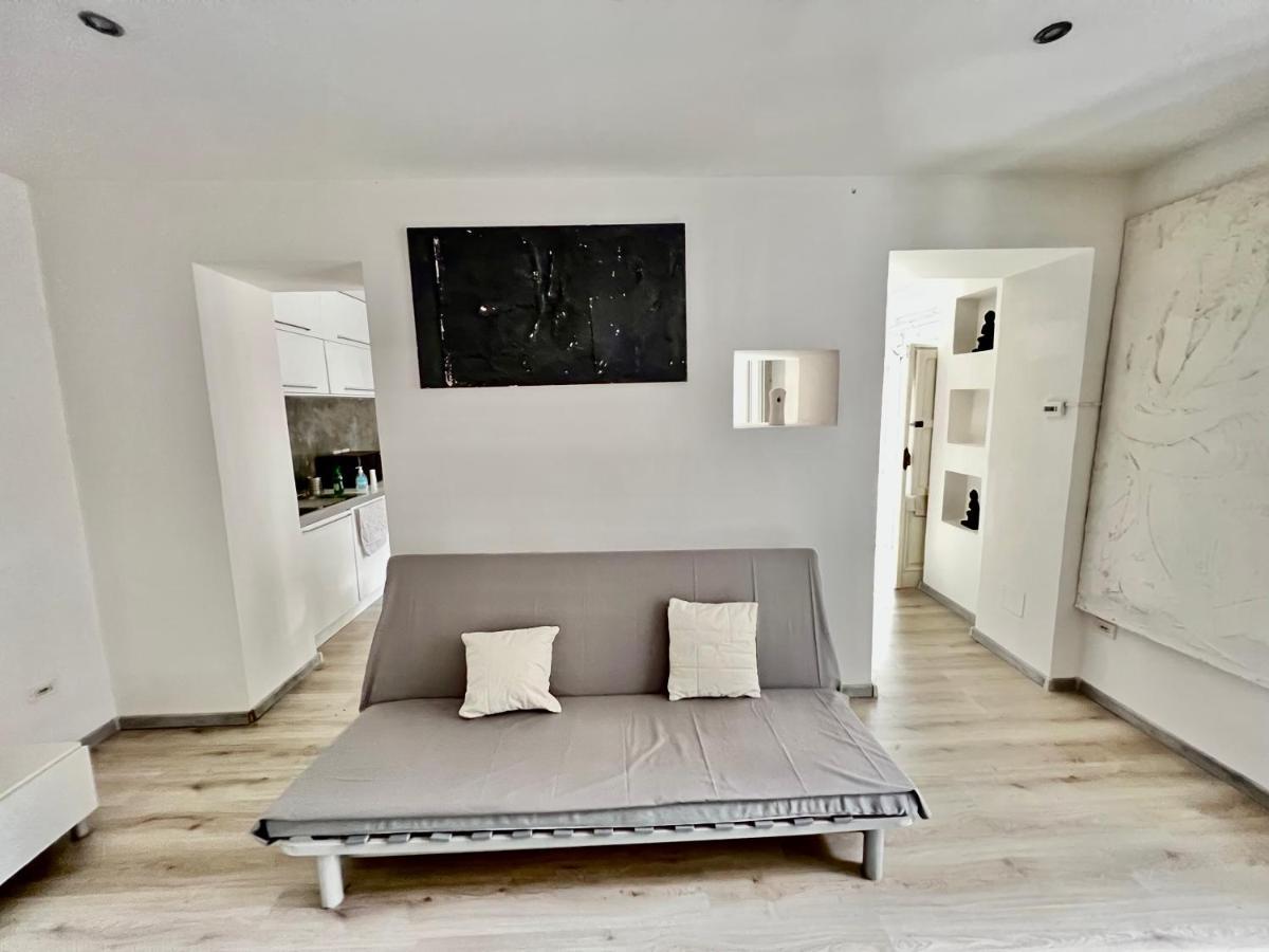 Abstract House Design Home In Center Of Turin Exterior foto