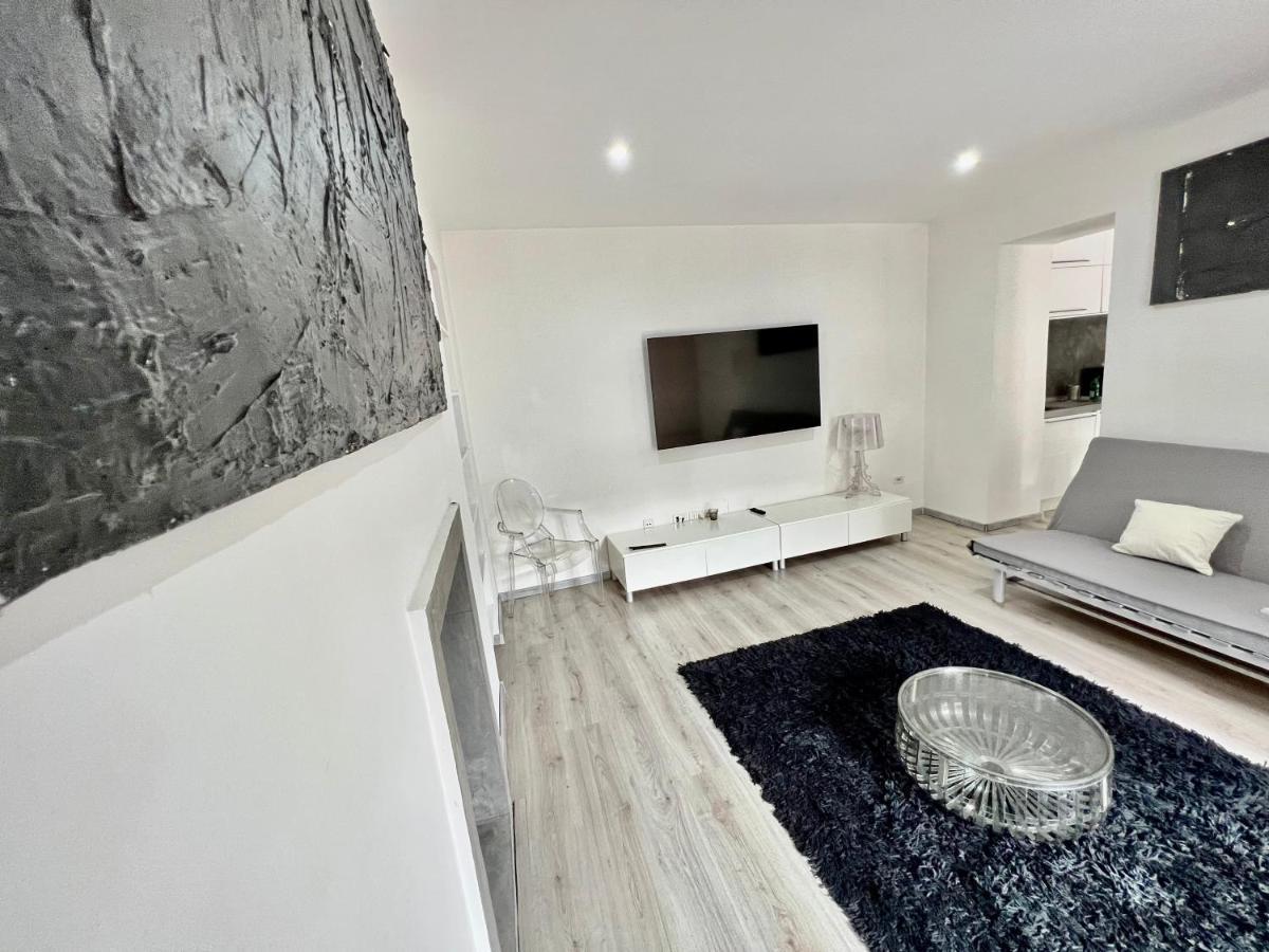 Abstract House Design Home In Center Of Turin Exterior foto